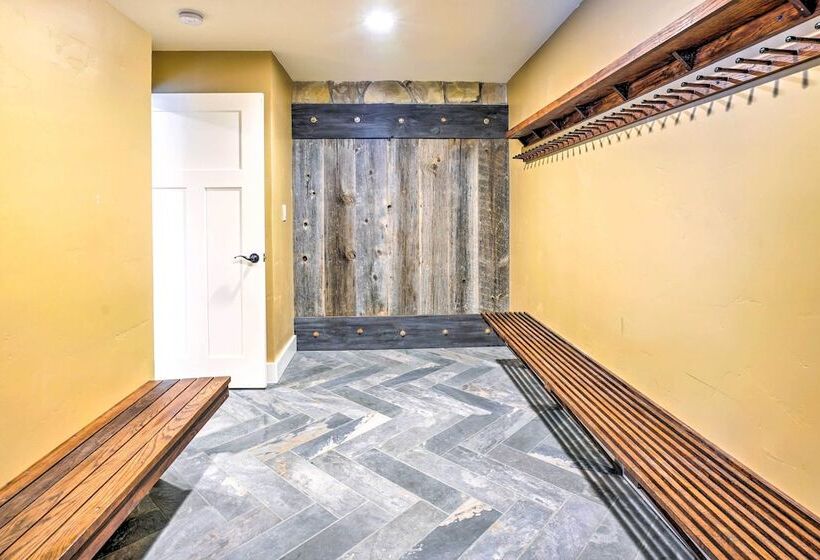 Cascade A Frame Cabin W/ Lake Views!