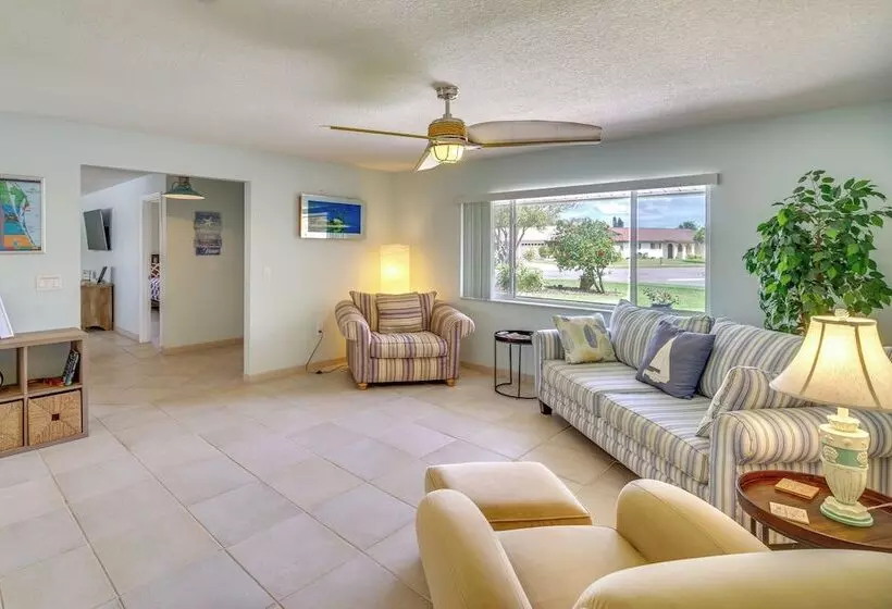 Waterfront Merritt Island Vacation Rental W/ Pool!