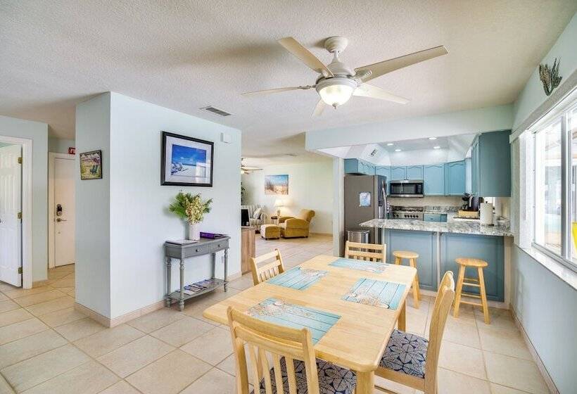 Waterfront Merritt Island Vacation Rental W/ Pool!