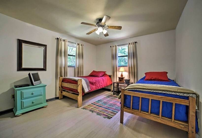 O Brien Home On ~ 1 Acre W/ Fire Pit   Near River!