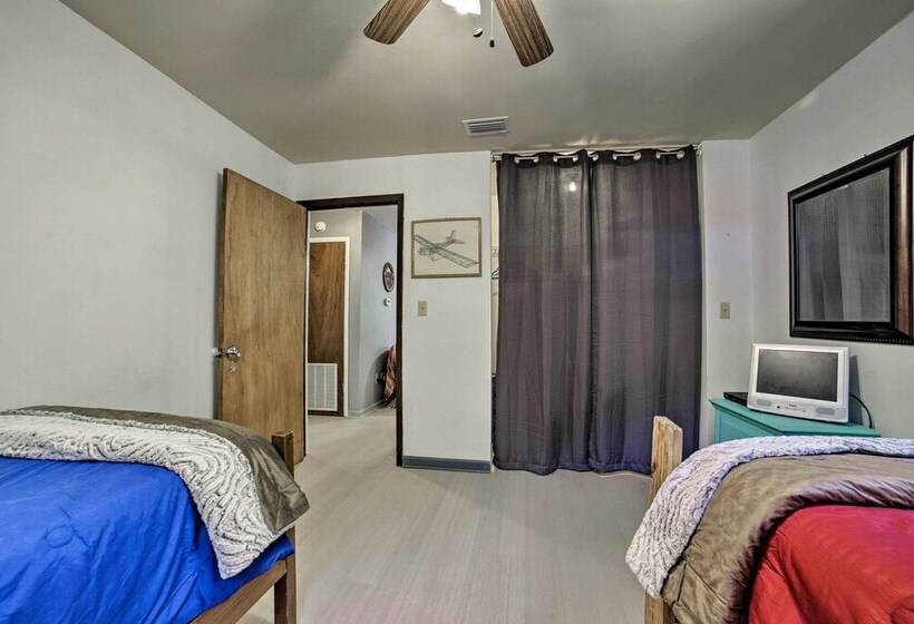 O Brien Home On ~ 1 Acre W/ Fire Pit   Near River!