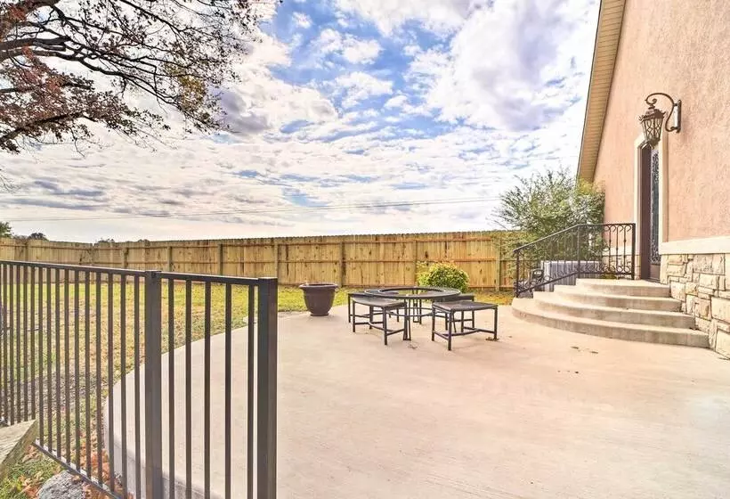 Afton Waterfront Retreat W/ Spacious Deck!