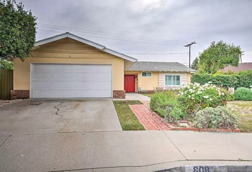 Arcadia Home W/ Sunroom & Deck In Central Location