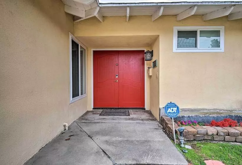 Arcadia Home W/ Sunroom & Deck In Central Location