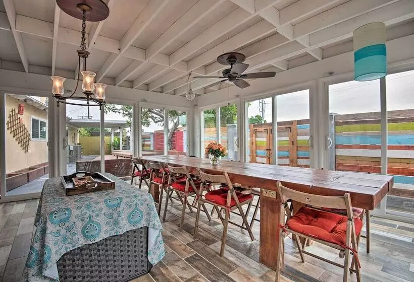 Arcadia Home W/ Sunroom & Deck In Central Location