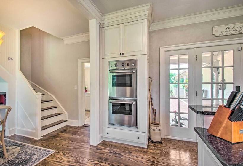 Balcony Downs Historic Home Near River Access