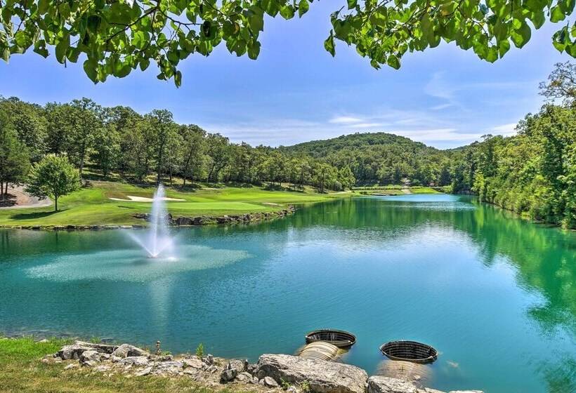Screened Deck: Cozy Branson West Cabin!