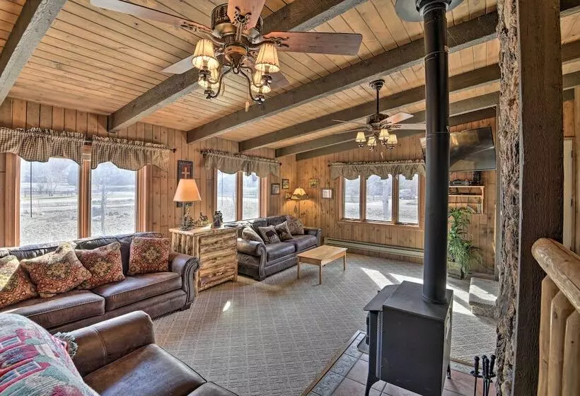 Cabin By Rio Grande   19 Mi To Wolf Creek!