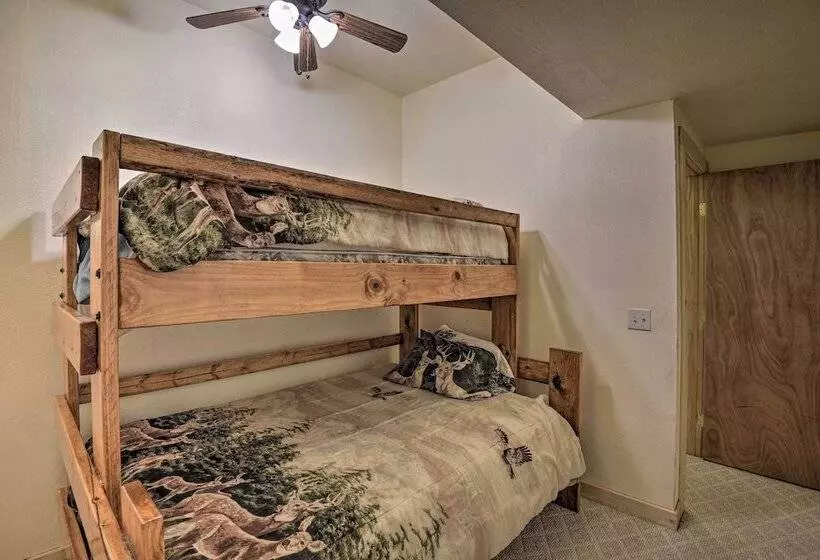 Cabin By Rio Grande   19 Mi To Wolf Creek!