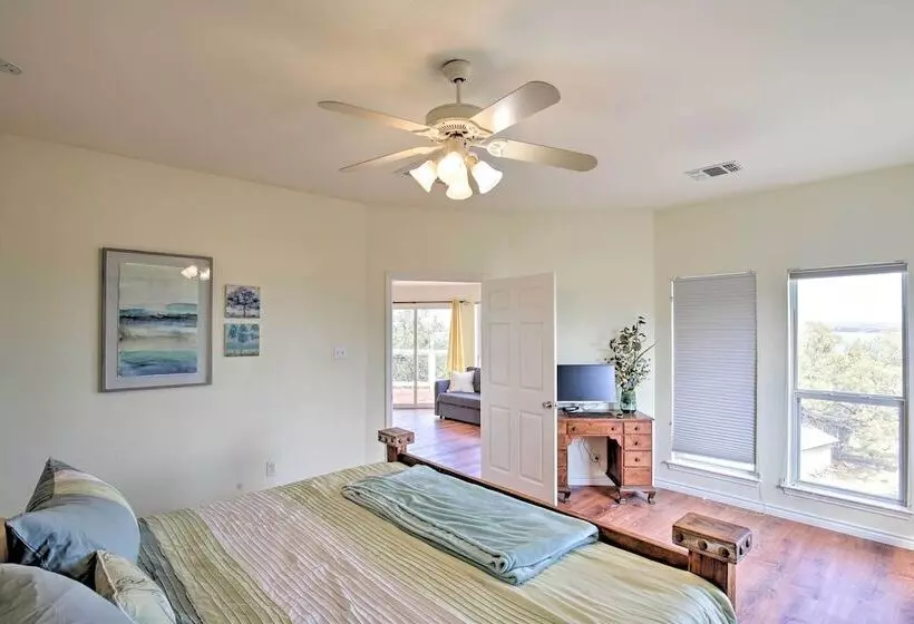 Canyon Lake Home W/ Game Room < 1 Mi To Boat Ramp!