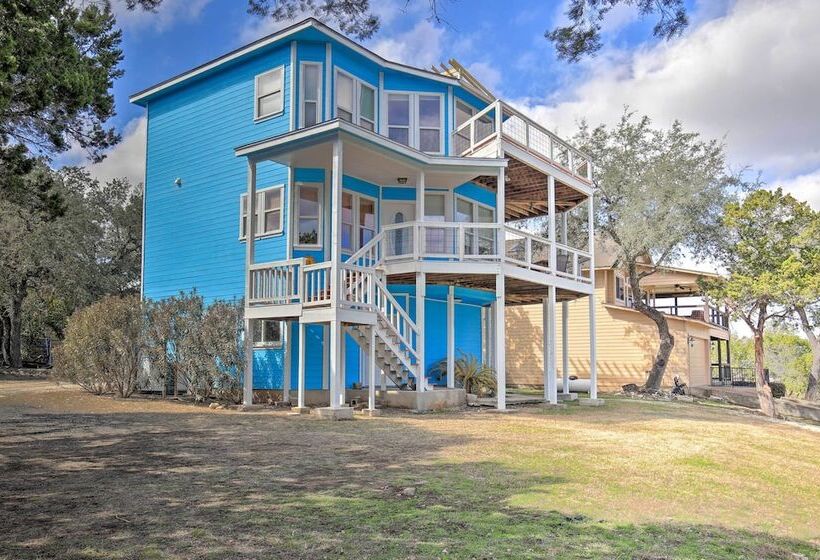 Canyon Lake Home W/ Game Room < 1 Mi To Boat Ramp!