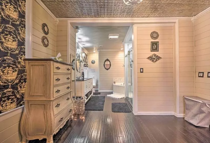 Charming Home W/ Bbq: 9 Mi To Chautauqua Lake!