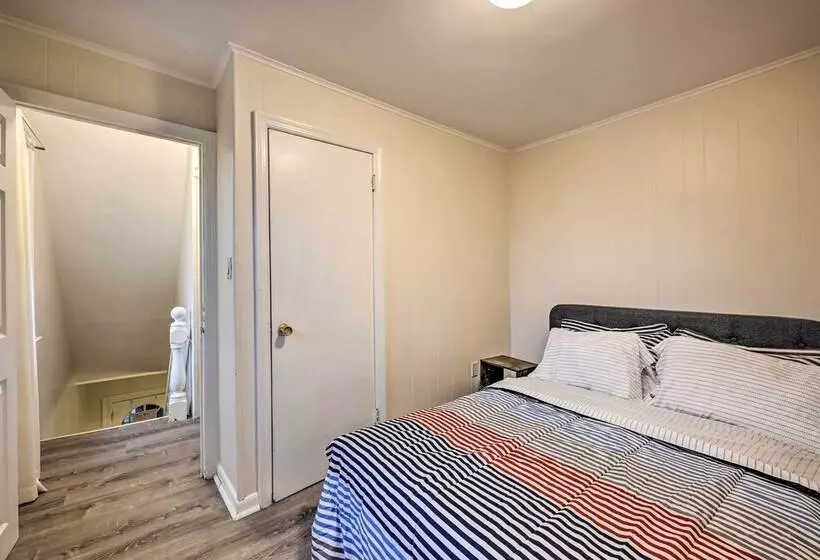 Charming Long Island Home W/ Fenced Yard!