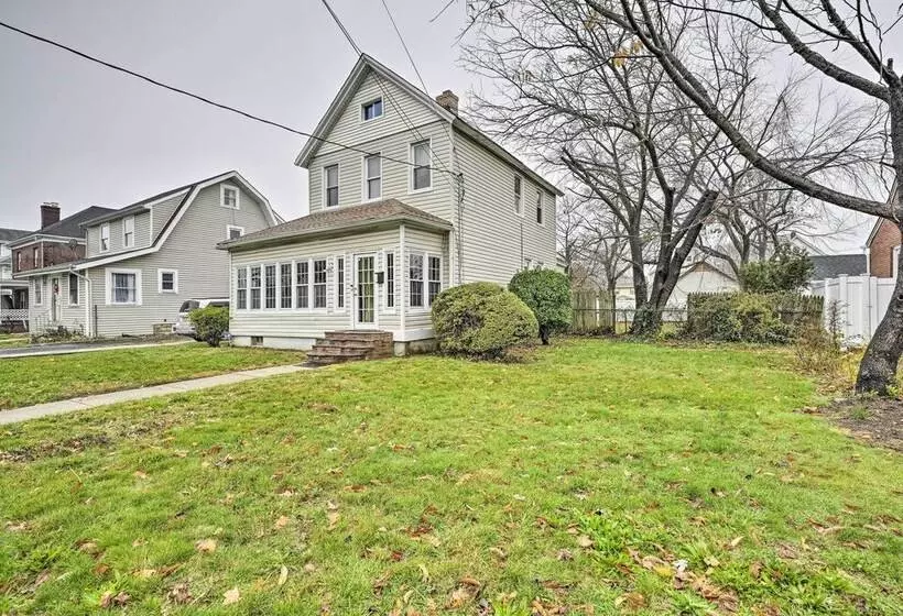 Charming Long Island Home W/ Fenced Yard!