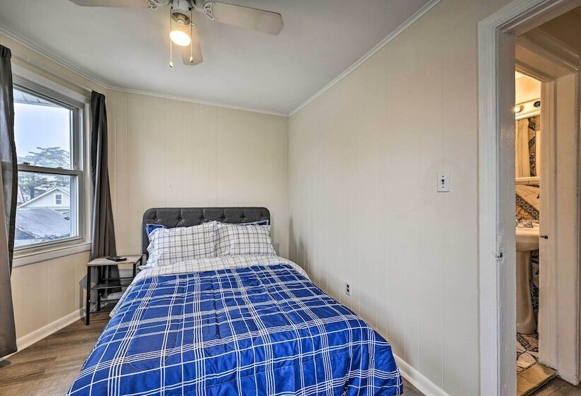 Charming Long Island Home W/ Fenced Yard!