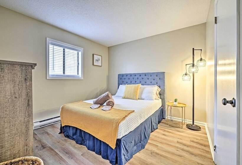 Golf, Ski + Fish: Cabin W/ Deck In Tobyhanna!