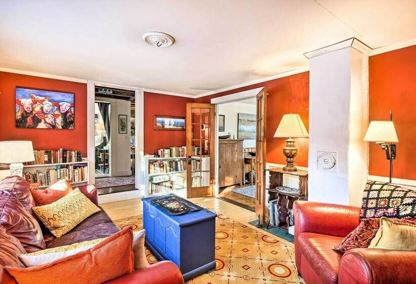 Coastal Maine Retreat: Deck W/ Bay Views!