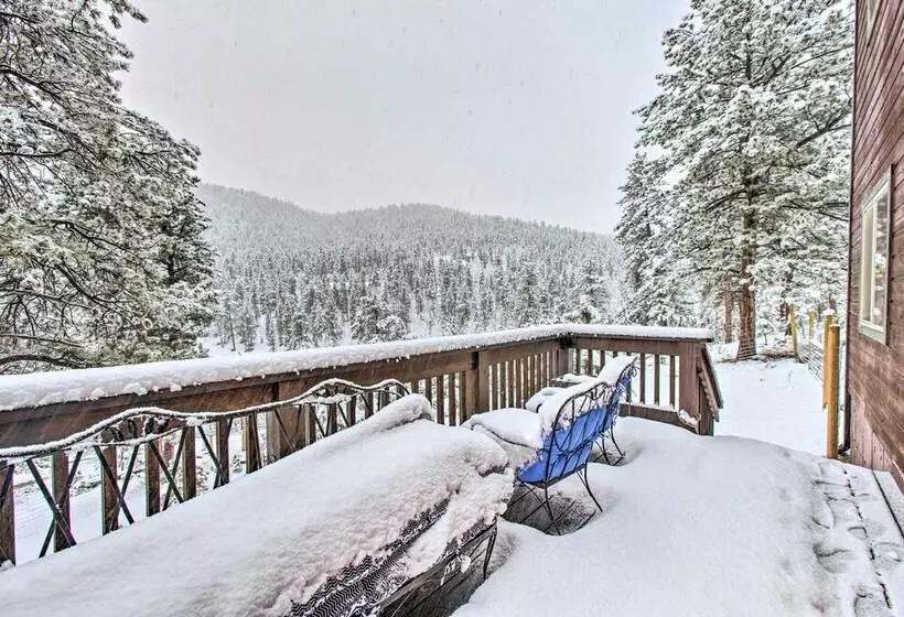 Cozy Bailey Cabin W/ Sweeping Mountain Views!