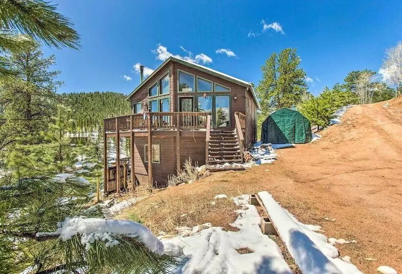 Cozy Bailey Cabin W/ Sweeping Mountain Views!