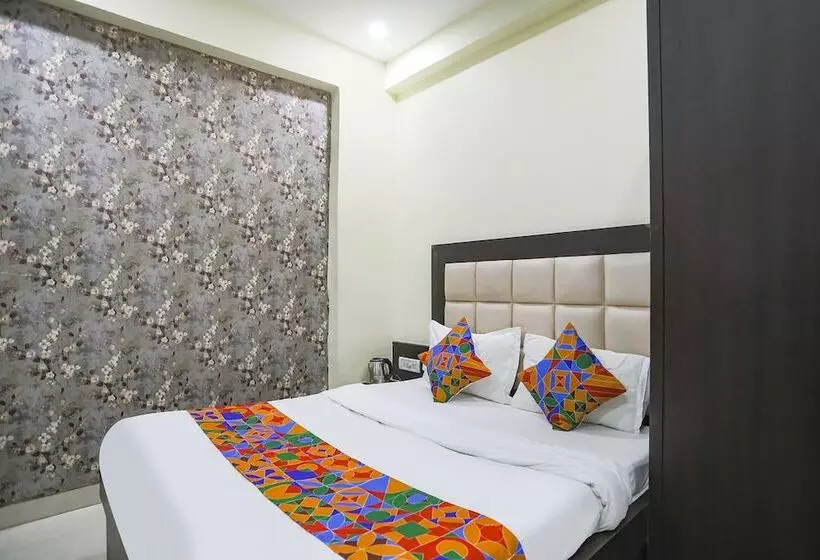 Fabhotel Heritage Villa