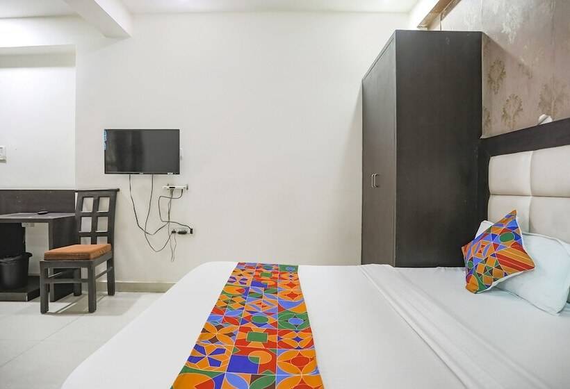 Fabhotel Heritage Villa