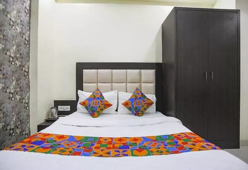 Fabhotel Heritage Villa
