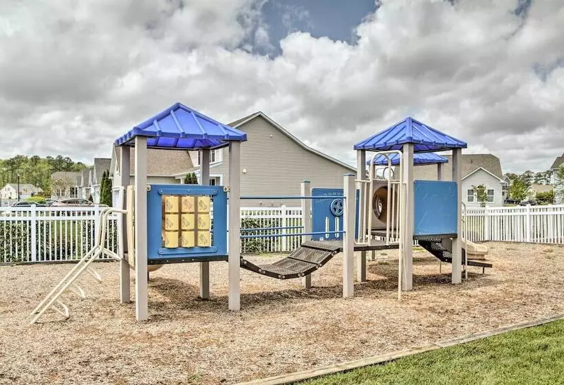 Golf & Beach Home W/ Bikes In Selbyville!