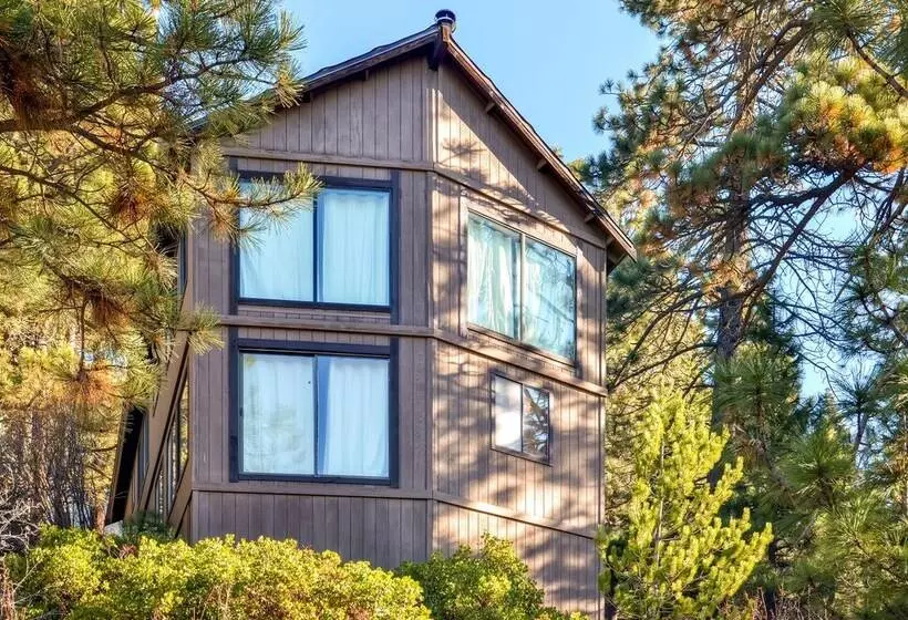 Pet Friendly Truckee Home W/ Panoramic Lake Views!