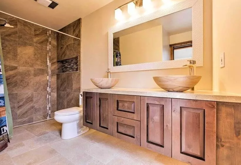 Pet Friendly Truckee Home W/ Panoramic Lake Views!