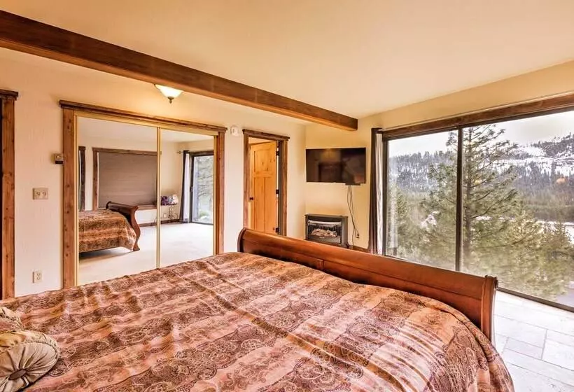 Pet Friendly Truckee Home W/ Panoramic Lake Views!