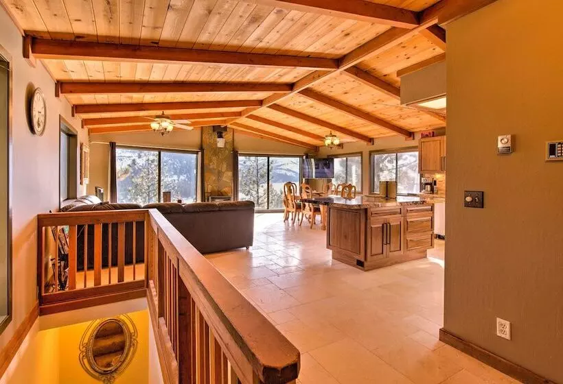 Pet Friendly Truckee Home W/ Panoramic Lake Views!