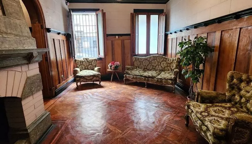 هتل Voila Londres