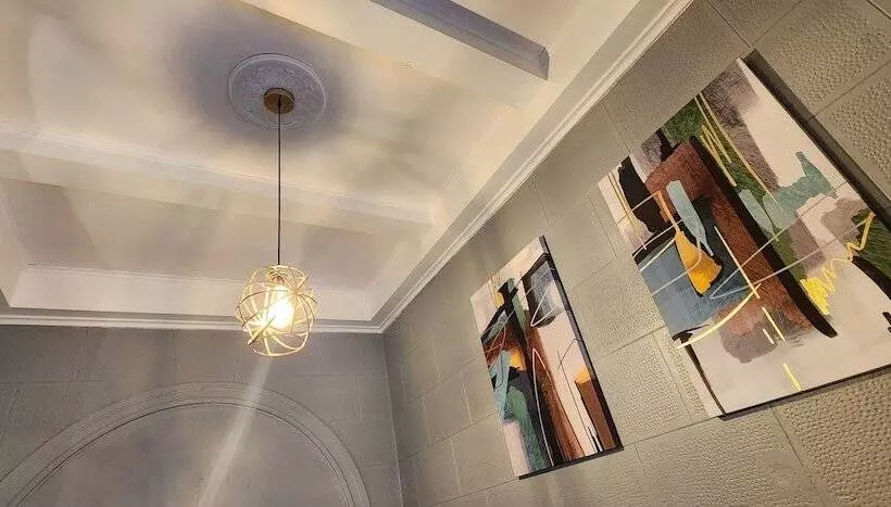 هتل Voila Londres