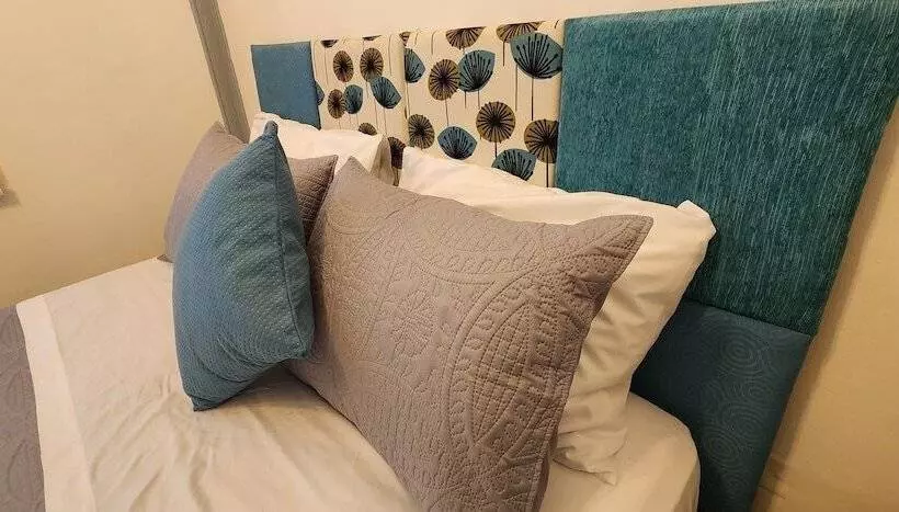 هتل Voila Londres