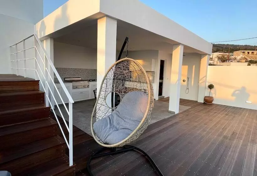 Kalathos Square Luxury Suites