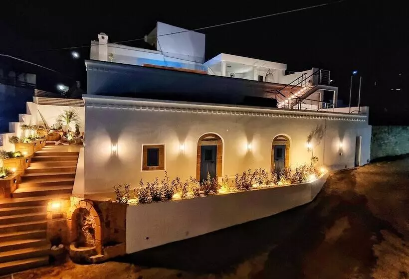 Kalathos Square Luxury Suites