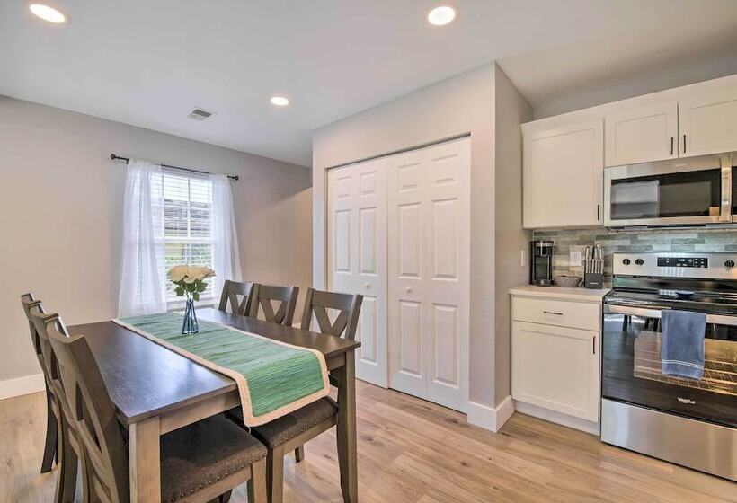 Kimberling City Getaway: Fish & Boat Nearby!