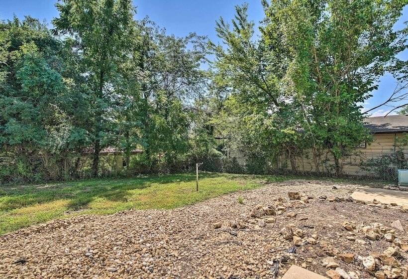 Kimberling City Getaway: Fish & Boat Nearby!