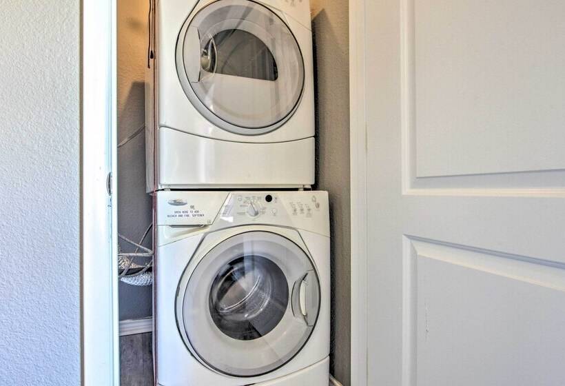 Lakefront Family Home, Recently Renovated!