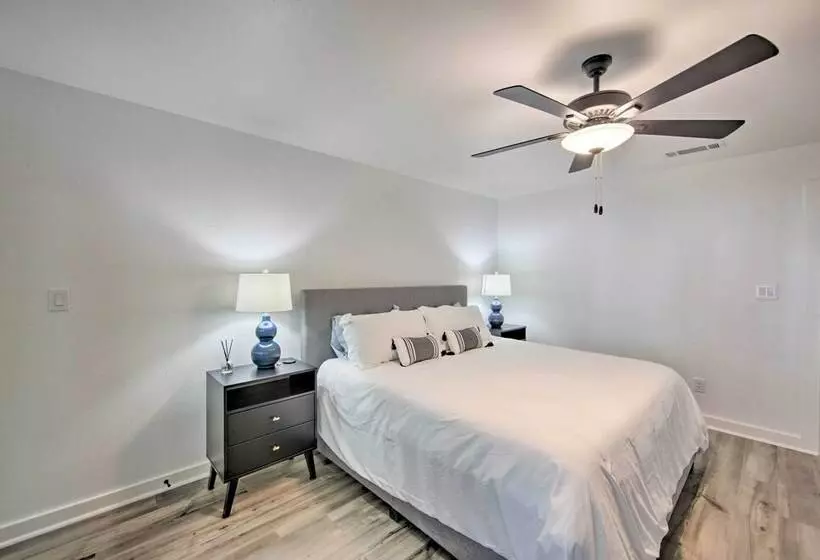 Luxe Lakehouse W/ Sunset Views On Lake Palestine!