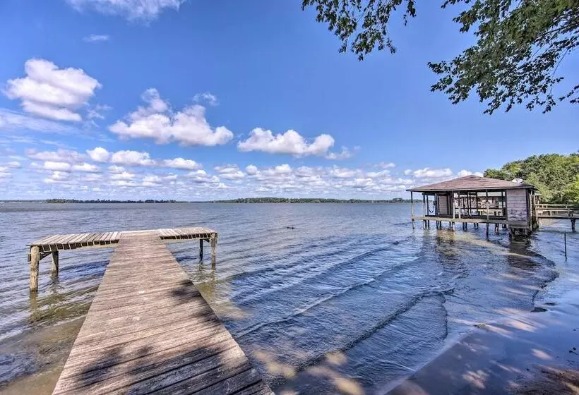 Luxe Lakehouse W/ Sunset Views On Lake Palestine!