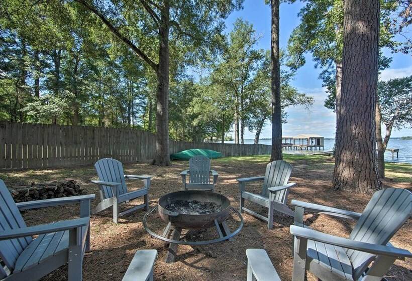 Luxe Lakehouse W/ Sunset Views On Lake Palestine!