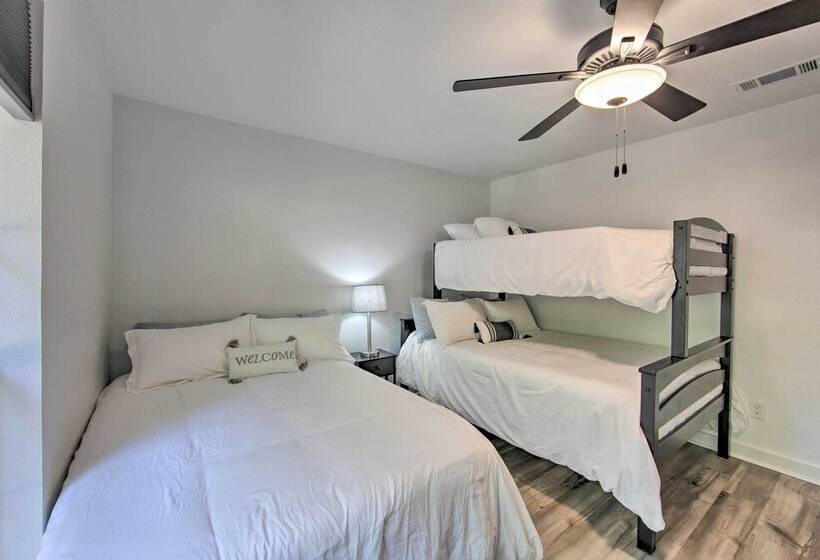 Luxe Lakehouse W/ Sunset Views On Lake Palestine!