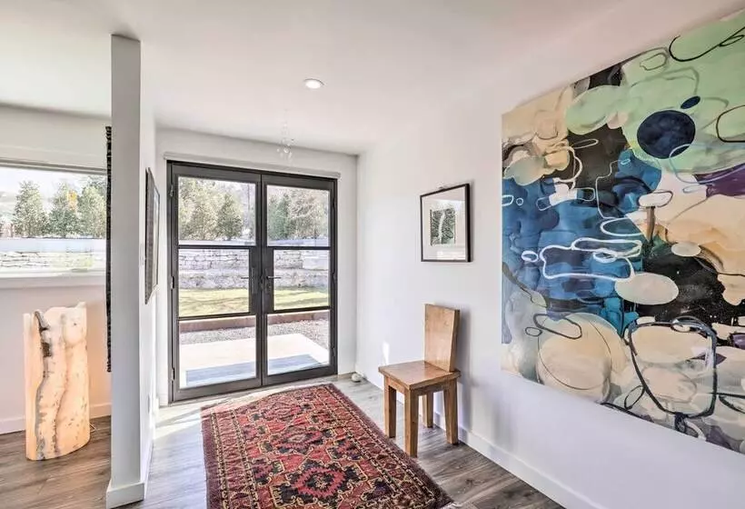 Luxe Mid Century Austin Home W/ Canyon Views