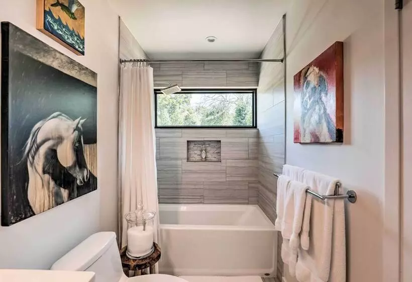 Luxe Mid Century Austin Home W/ Canyon Views