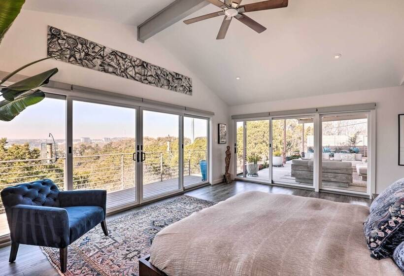 Luxe Mid Century Austin Home W/ Canyon Views