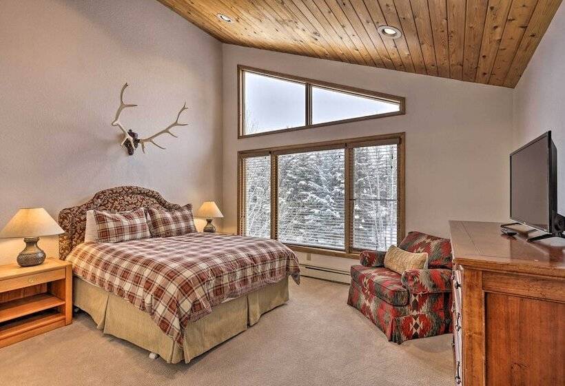 Luxe Vail Valley Retreat W/ Hot Tub!