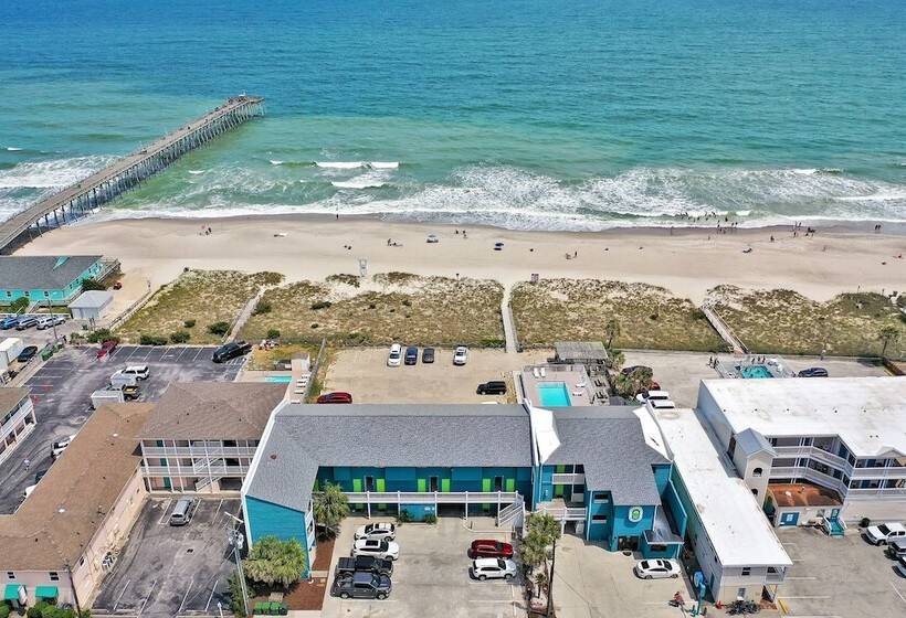 فندق على الطريق Admiral S Quarters