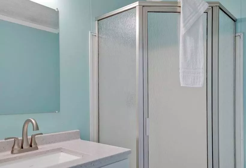 Motelli Admiral S Quarters