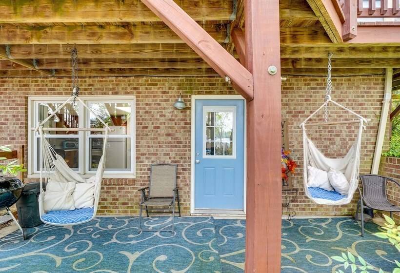 North Carolina Retreat Deck, Grills & Lake Views